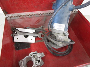 lot 136 image: Bosch 1608U router & case...