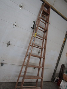 lot 153 image: Keller 10ft wooden step ladder, MW1...