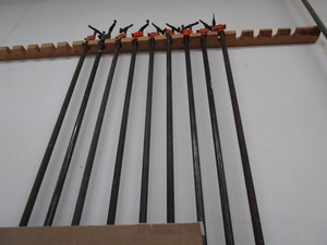 lot 163 image: Pony pipe clamps 1, 8-12ft, qty 9...