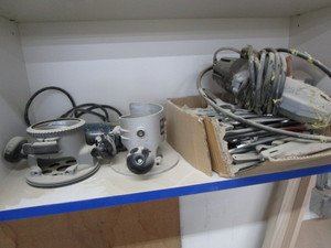 lot 167 image: Bosch router, plunge bases, machini...