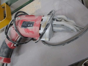 lot 168 image: Tool Shop metal shears, 18ga...
