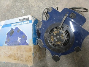 lot 195 image: Portable industrial blower...