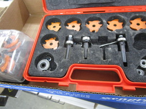 lot 209 image: Rail & Stile set, Edge Profile set ...
