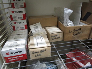 lot 236 image: Shelf clips...