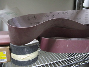 lot 239 image: Sandpaper for edge sander 4x132...