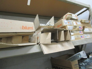lot 289 image: Blum drawer slides, large quantity ...