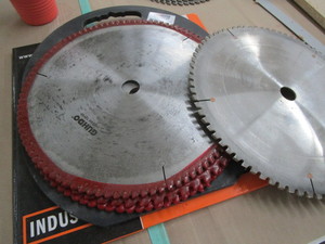 lot 303 image: Saw blades, three newly sharpened 1...