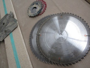 lot 317 image: Saw blades, mix of 10 (2), 4, 5,...
