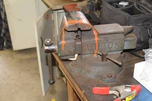 lot 628 image: Wilton 5 Bench Vise