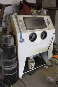 lot 623 image: Skat Blast Dry Blast System Sand Blaster