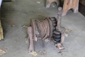 lot 653 image: Vintage Klemm Mfg Corp Hand Winch