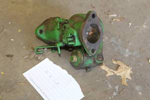 lot 733 image: Schebler John Deere Model A Carburator