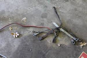 lot 737 image: Assorted Grounding Cables
