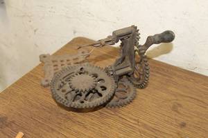 lot 757 image: Vintage Ropemaker, Small Metal Wall Plaque