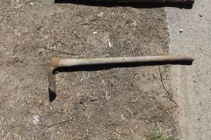 lot 793 image: Pick Axe