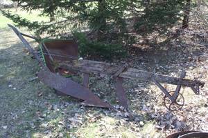 lot 832 image: Vintage 8 Plow