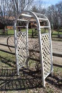 lot 849 image: Trellis