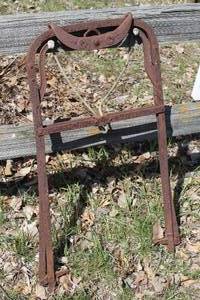 lot 859 image: Vintage Hudson Hay Hoist Fork