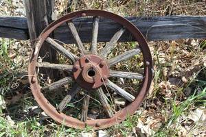 lot 876 image: Vintage 21 Wagon Wheel