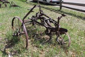 lot 898 image: Vintage Plow
