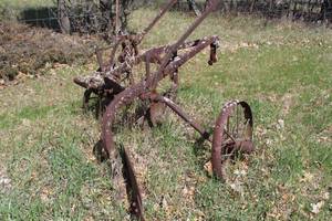 lot 899 image: Vintage Plow