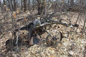 lot 905 image: Vintage Plow