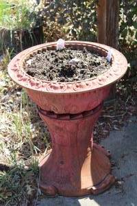 lot 926 image: Metal Planter