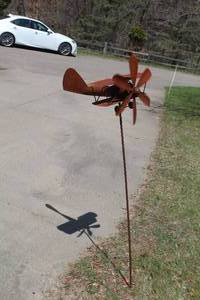 lot 927 image: Metal Airplane Windmill, 48 Stand