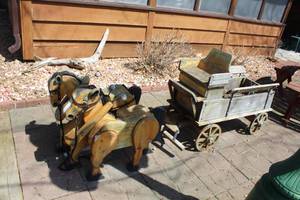 lot 930 image: Dual Horse and Buckboard Wagon Wood Yard Dcor