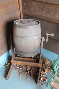 lot 933 image: Vintage Churning Barrel