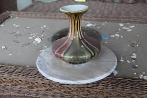lot 1000 image: Vase, Marble Base