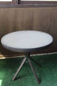 lot 1008 image: MetalGlass Top Patio Table