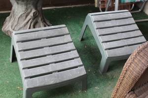 lot 1011 image: Lot of (2) Plastic Foot Stools