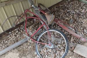 lot 1032 image: Lot of (2) Vintage Bicycles