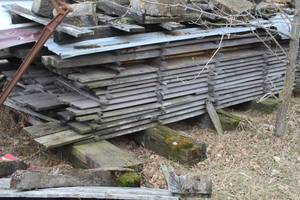 lot 1067 image: 10 Rough-Cut Red Oak Lumber