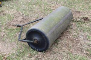lot 1073 image: Pull-Behind Lawn Roller