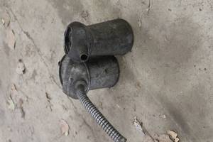 lot 1107 image: Lot of (2) Metal Oiler Cans