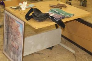 lot 1113 image: Work Desk