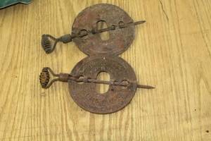 lot 1116 image: Lot of (2) Vintage Steel Spindles