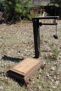 lot 1123 image: Vintage Fairbanks Floor Scale