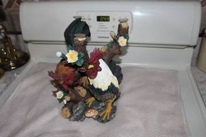 lot 112 image: Gathering Roosters Theme Stone Table Dcor