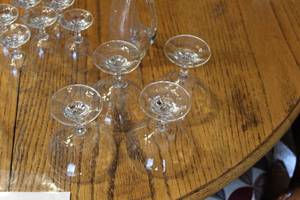 lot 135 image: Assorted Glassware