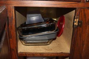 lot 182 image: Kitchenwares - Tupperware, Bowls, Pyrex Dishware