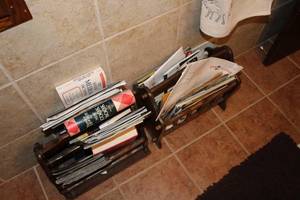lot 189 image: Wooden Magazine Rack with Magazines, Books, Periodicals