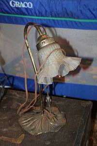lot 1823 image: Vintage MetalGlass Petal Shade Table Lamp
