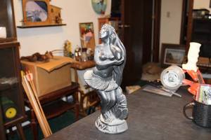 lot 292 image: Hawaiian Dancer Theme Statue