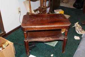 lot 295 image: Wood Side Table 2-tier