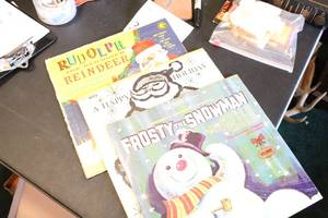 lot 318 image: Lot of (3) Size 33-13rpm Christmas Theme Vinyl Records - Rudolph, Little Drummer Boy, Frosty The Snowman