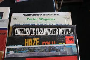 lot 322 image: Lot of (20) 12 Country & Western, Pop Vinyl Records