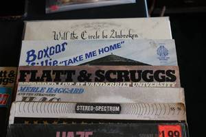 lot 321 image: Lot of (20) 12 Country & Western Vinyl Records